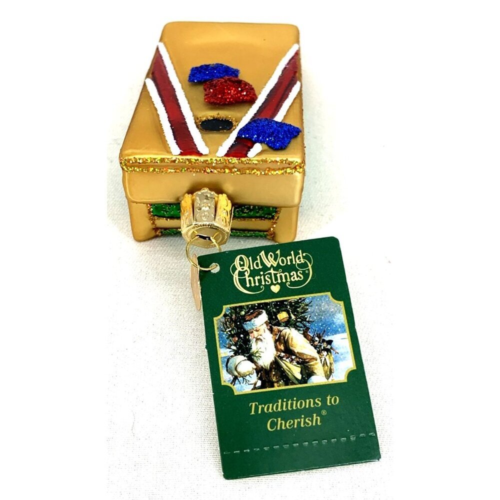 Old World Christmas Corn Hole Game Holiday Ornament Glass NWT 3.25" - Picture 4 of 7